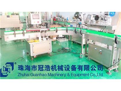 旋蓋機，鋁箔封口機，貼標(biāo)機，噴碼機，整套生產(chǎn)線已完成生產(chǎn)送貨至客戶公司
